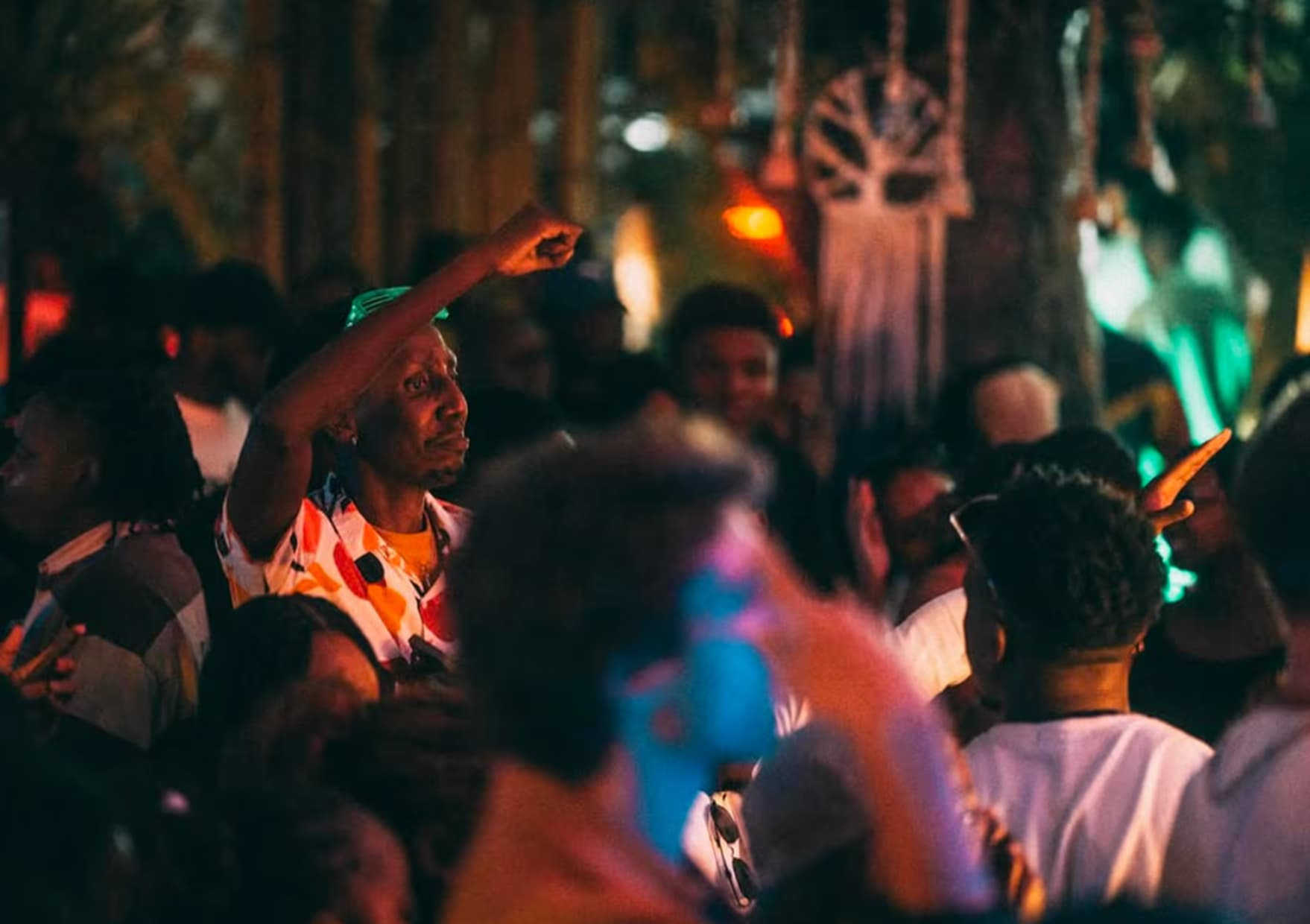 Guests dancing at a Geco night